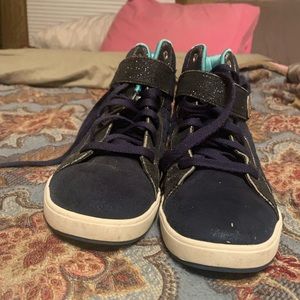 Navy blue girls Skechers high tops